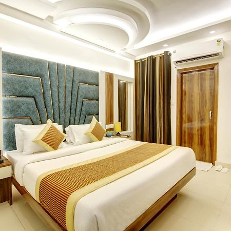 Hotel Star Villa - Front Of New Delhi Railway Station & 5 Minute From Connaught Place Екстер'єр фото