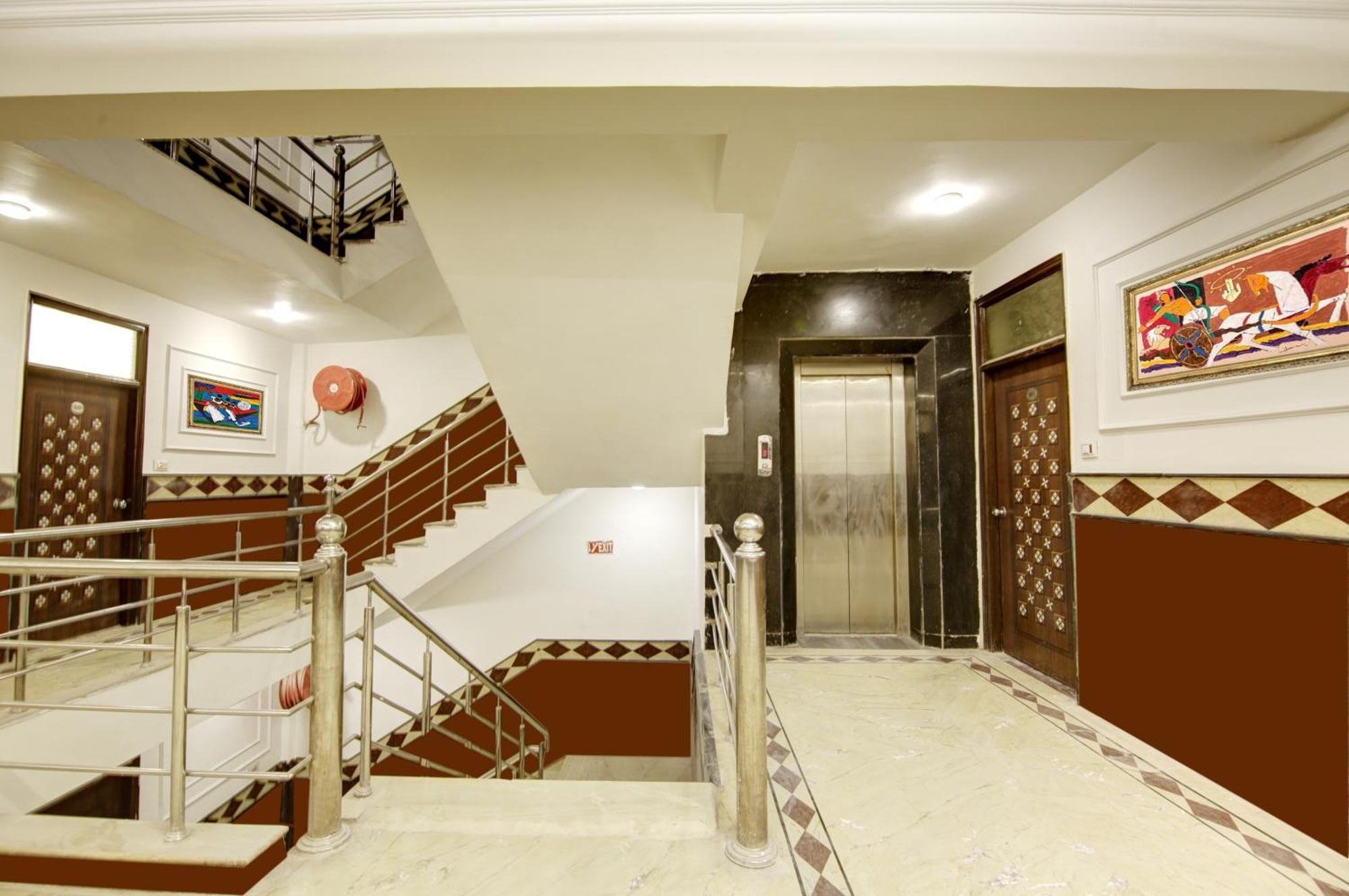 Hotel Star Villa - Front Of New Delhi Railway Station & 5 Minute From Connaught Place Екстер'єр фото
