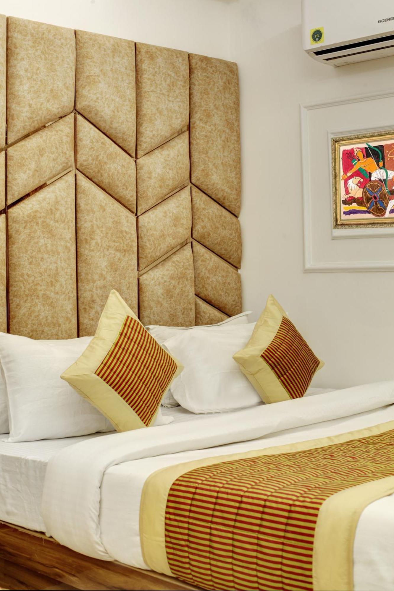 Hotel Star Villa - Front Of New Delhi Railway Station & 5 Minute From Connaught Place Екстер'єр фото