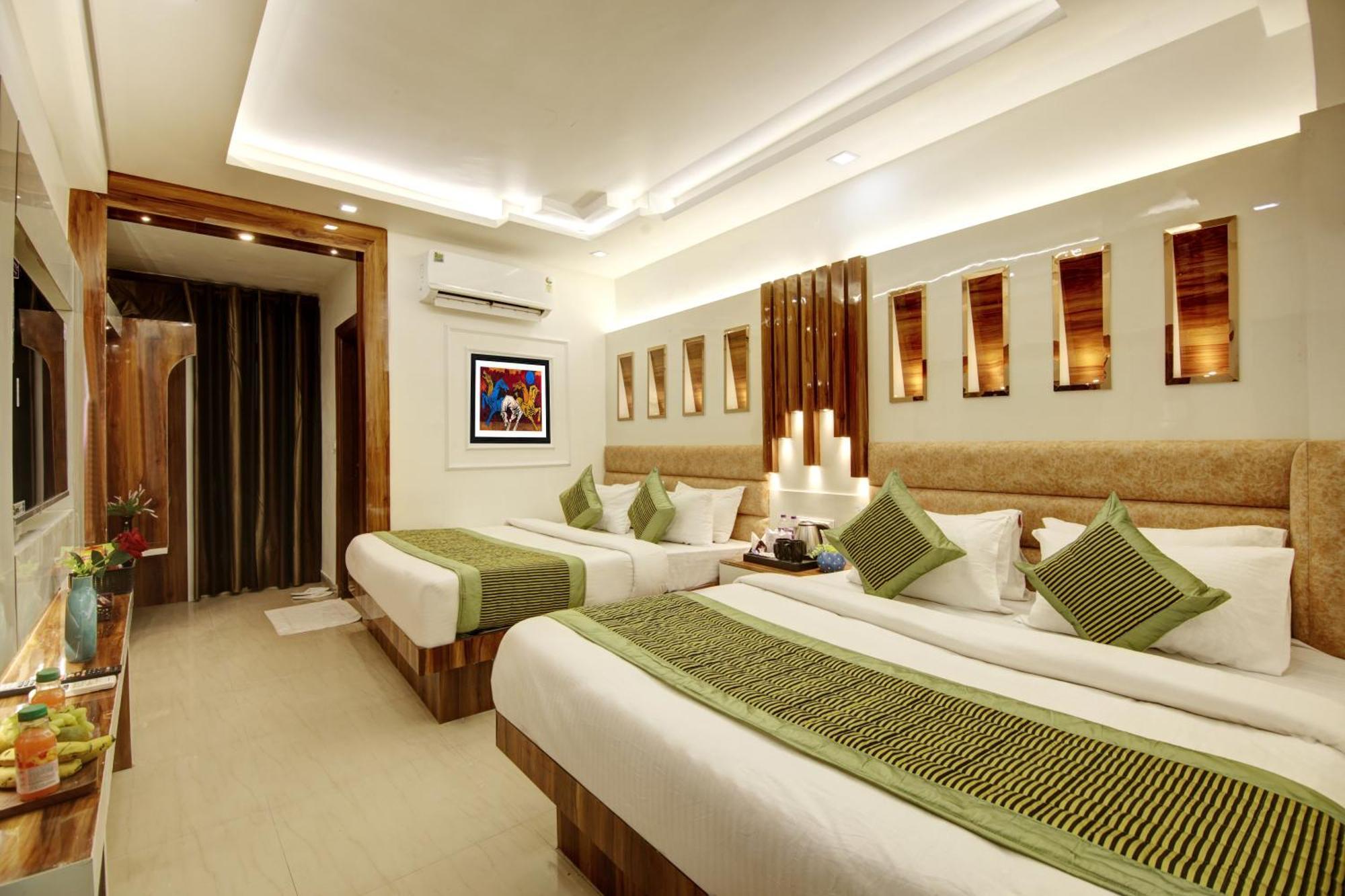 Hotel Star Villa - Front Of New Delhi Railway Station & 5 Minute From Connaught Place Екстер'єр фото