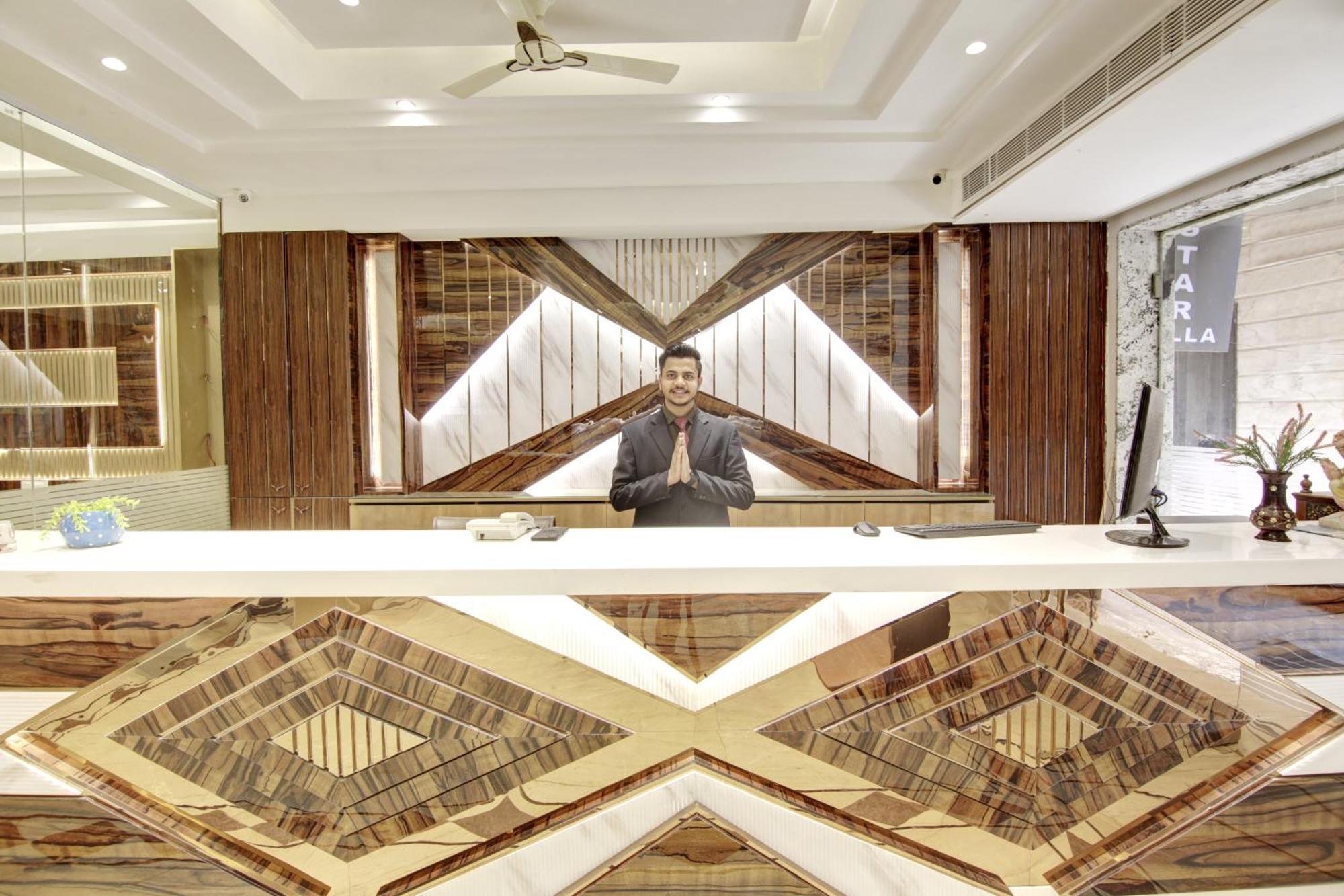 Hotel Star Villa - Front Of New Delhi Railway Station & 5 Minute From Connaught Place Екстер'єр фото