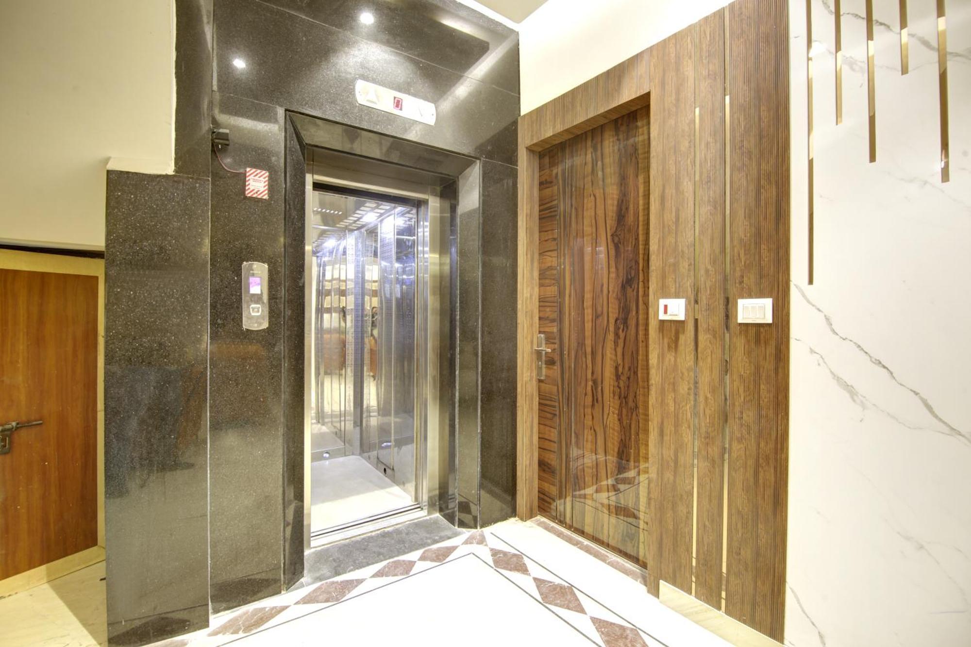 Hotel Star Villa - Front Of New Delhi Railway Station & 5 Minute From Connaught Place Екстер'єр фото